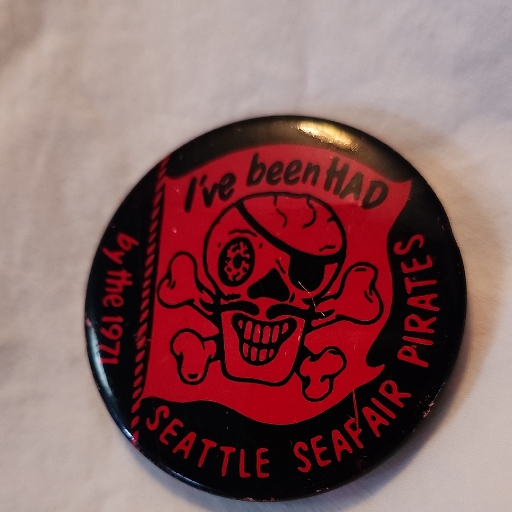 Vintage Seattle Seafair Pirates Button - 1971 Lapel/Hat Pin Jewelry/Accessories